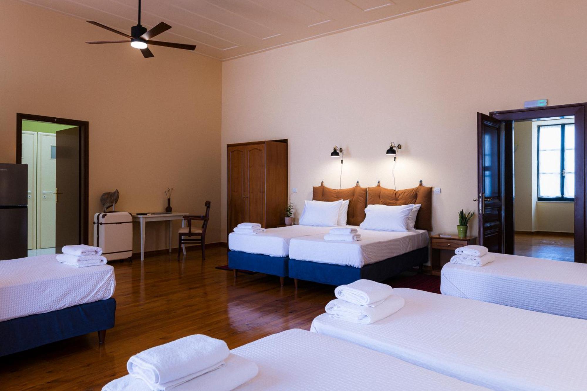 Sundial Lodge Chania  Ngoại thất bức ảnh